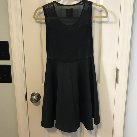 Unif METAL MESH WOMENS DRESS SZ SMALL - Picture 4 of 5